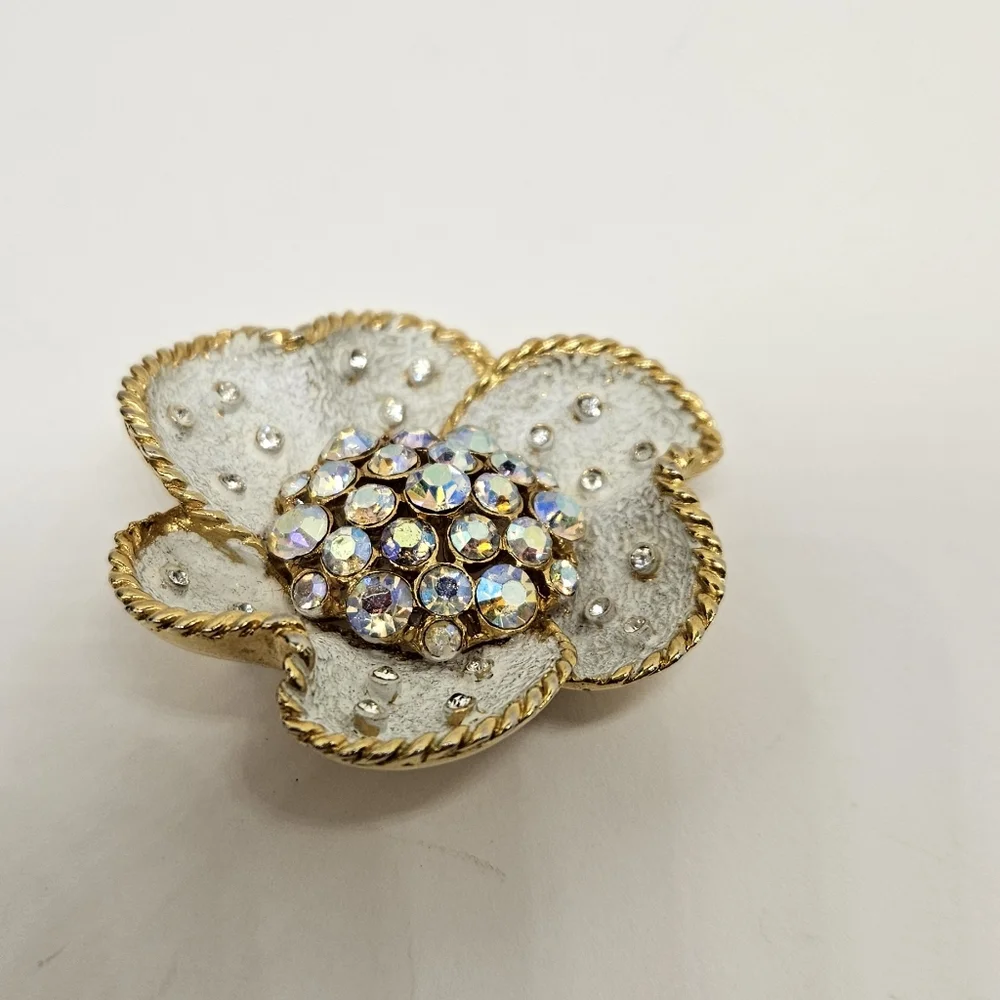 Flower Design Brooch Pin Auroro Borealis AB Crystals Rhinestones Enamel Gold